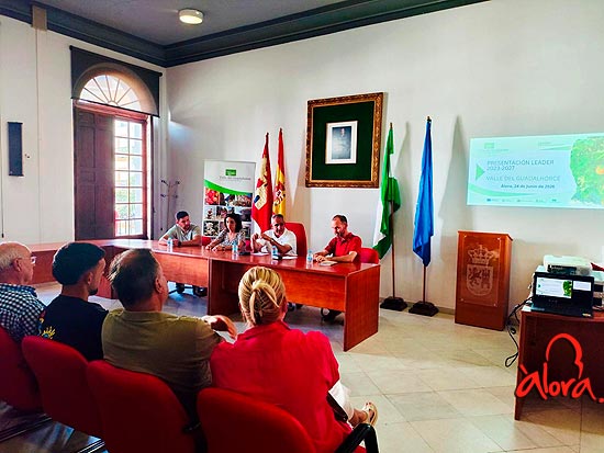 Álora informa sobre las nuevas ayudas LEADER para empresas y emprendedores
