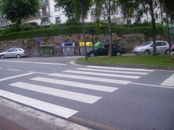 Paso de peatones sin señalizar