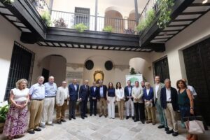 Málaga publica un libro sobre cuatro siglos de presencia consular en la ciudad