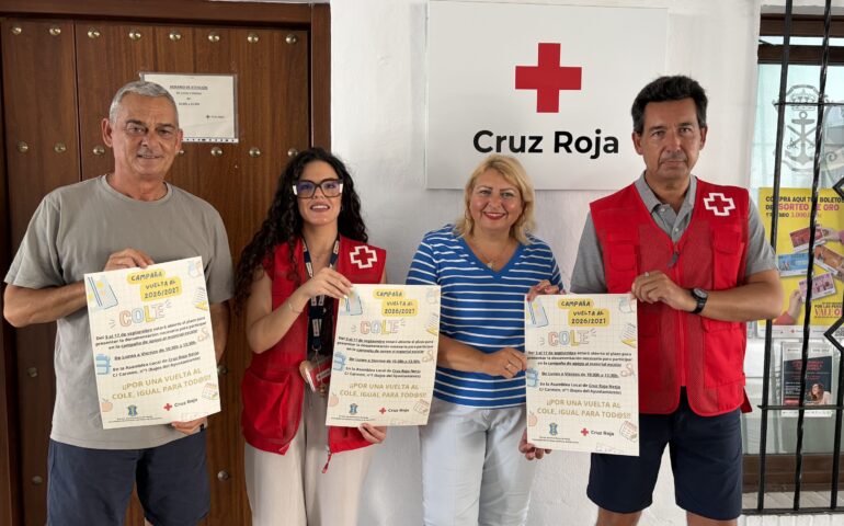 Nerja refuerza su campaña de apoyo al material escolar para el curso 2026/2027