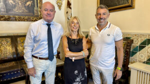 Antequera felicita a Pepi Sánchez tras proclamarse campeona del mundo máster de 400 metros