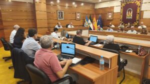 El Pleno aprueba una moción en defensa de la soberanía española de Ceuta y Melilla